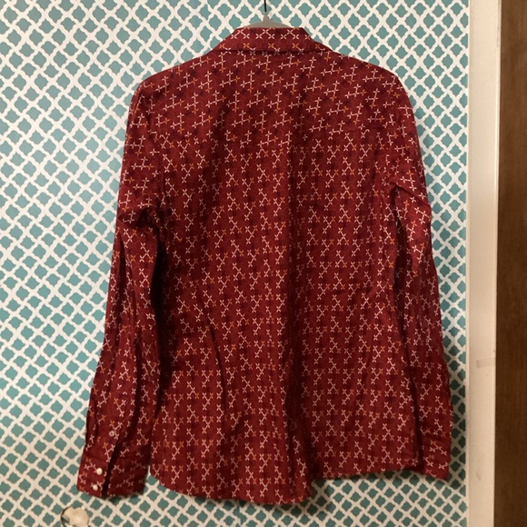Cinch Women's Burgundy Patterned Button Down Shirt Size Large - Picture 5 of 10